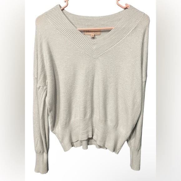 Philosophy Sweaters - PHILOSOPHY sweater color cream size:M stretch
